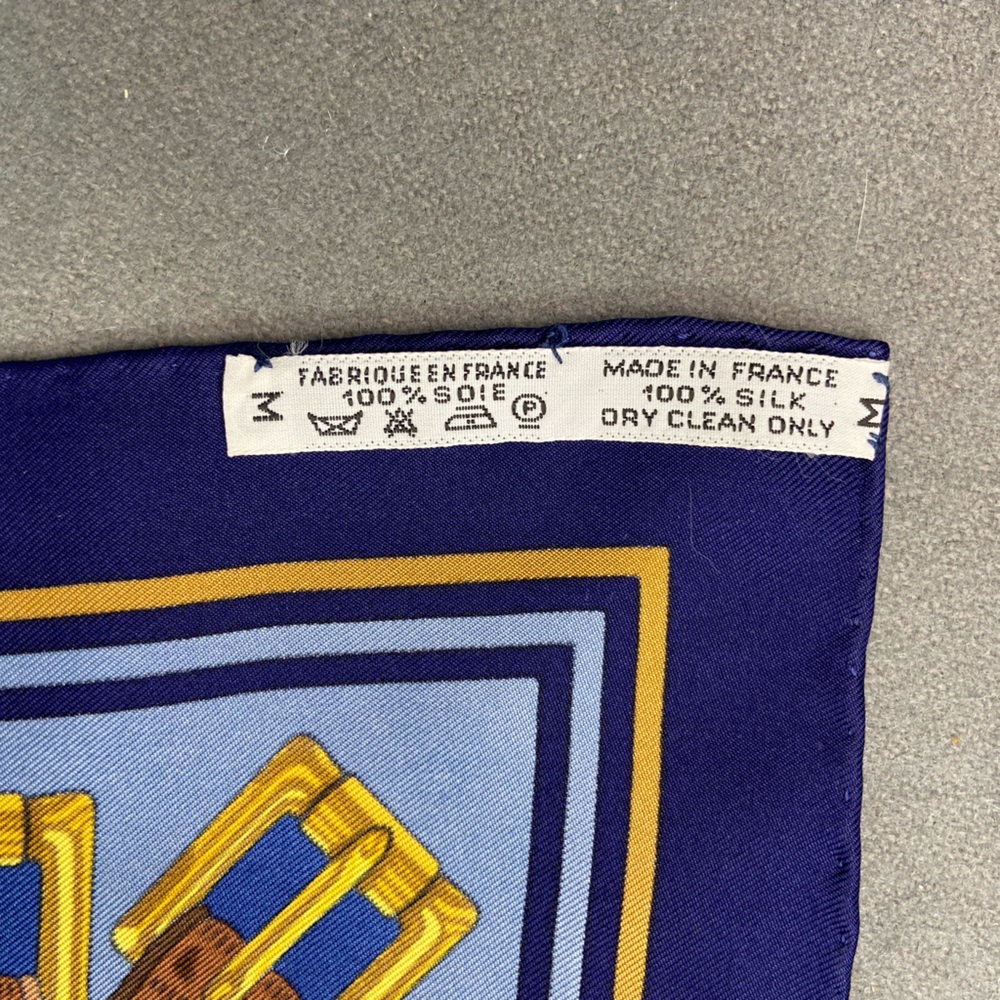Hermes Scarf Les Sangles‎ Silk forever scarfJ Metz Blue background - Picture 4 of 8